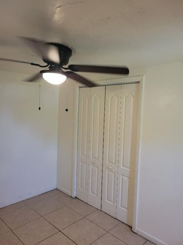 5918 N Wiley Street A-b, Hollywood, FL 33023