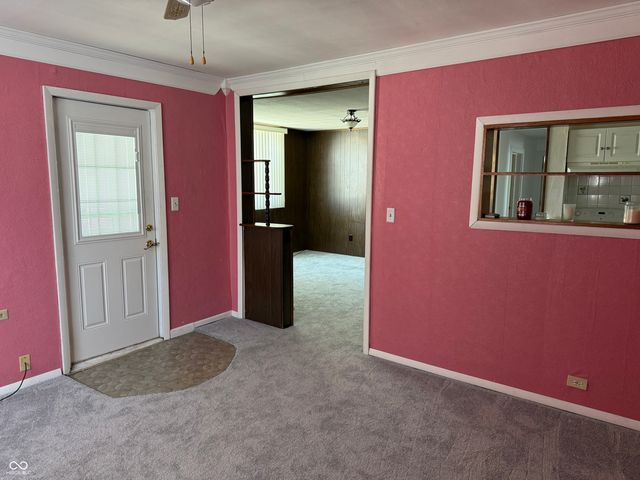 727 N A Street, Elwood, IN 46036