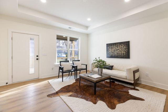 1713 Nassau St, Nashville, TN 37208