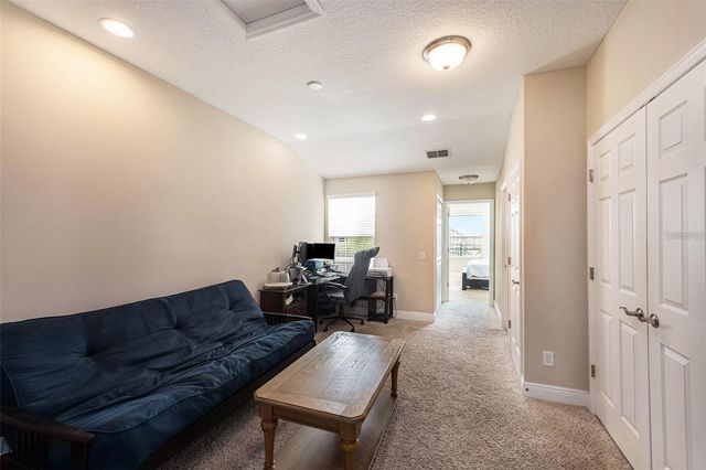 9152 FOX SPARROW ROAD, Tampa, FL 33626