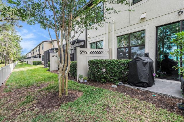 9152 FOX SPARROW ROAD, Tampa, FL 33626