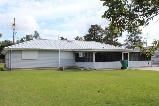 248 Ledet Ln, Larose, LA 70373