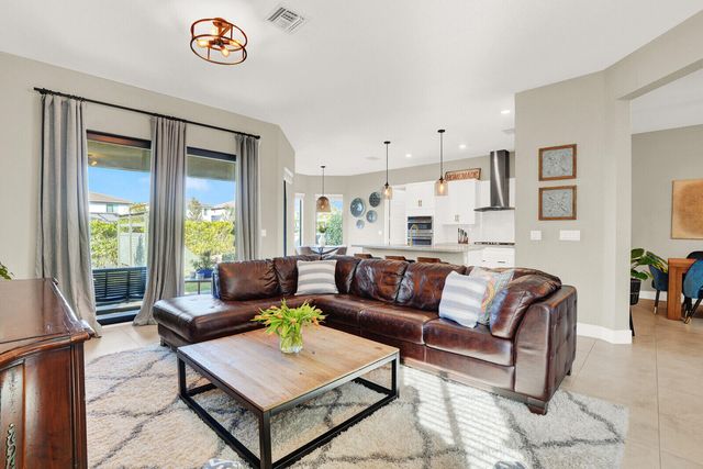 10767 Pacifica Way, Parkland, FL 33076