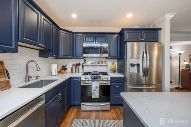 42 Mariposa Place, Old Bridge, NJ 08857