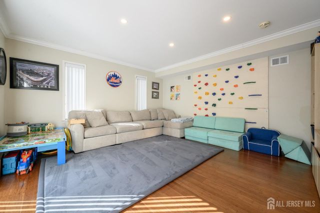 42 Mariposa Place, Old Bridge, NJ 08857