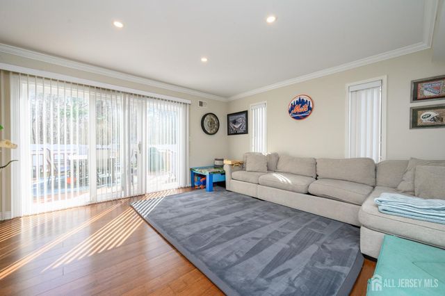 42 Mariposa Place, Old Bridge, NJ 08857