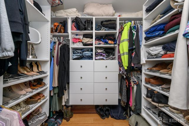 42 Mariposa Place, Old Bridge, NJ 08857