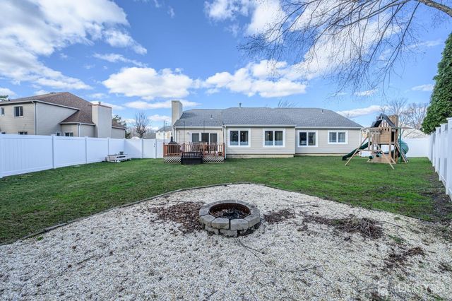 42 Mariposa Place, Old Bridge, NJ 08857