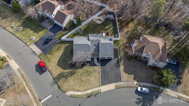 42 Mariposa Place, Old Bridge, NJ 08857