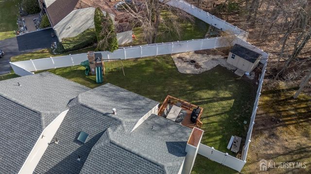 42 Mariposa Place, Old Bridge, NJ 08857