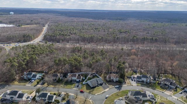 42 Mariposa Place, Old Bridge, NJ 08857