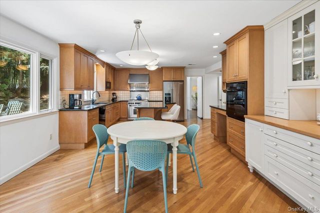 22 Lafayette Road, Larchmont, NY 10538