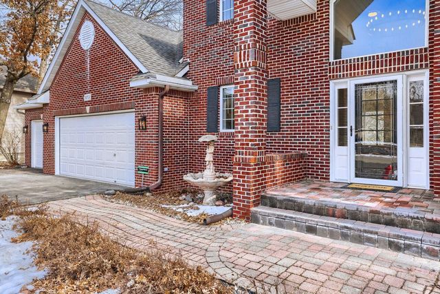 18702 Kanabec Court, Lakeville, MN 55044