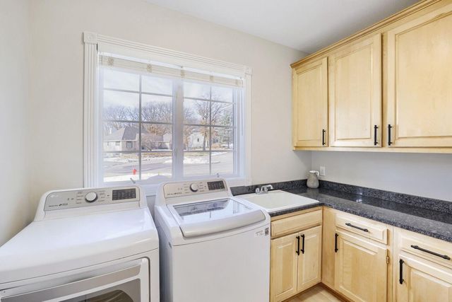 18702 Kanabec Court, Lakeville, MN 55044