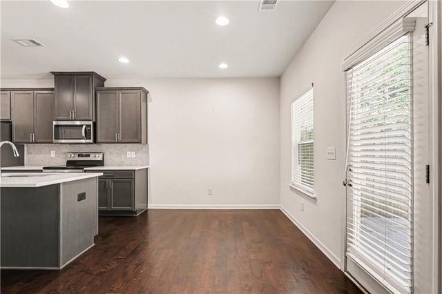 5199 Madeline Place, Stone Mountain, GA 30083