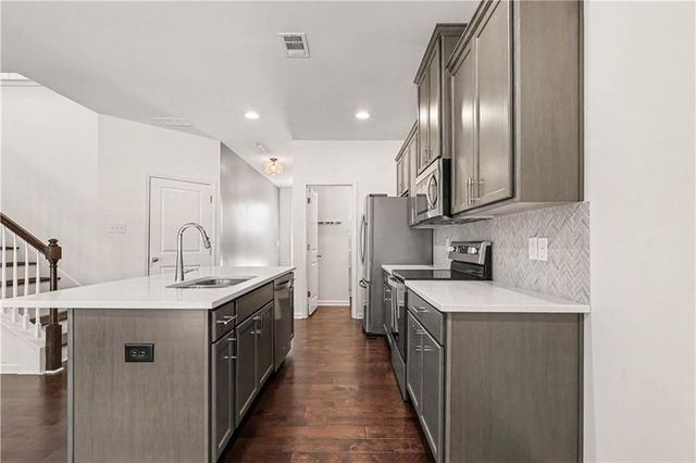 5199 Madeline Place, Stone Mountain, GA 30083