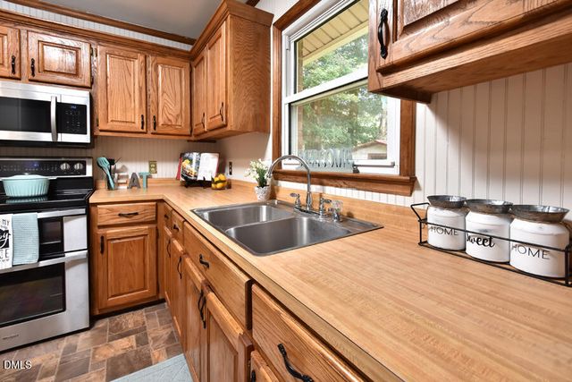 1012 Arthur Drive, Graham, NC 27253