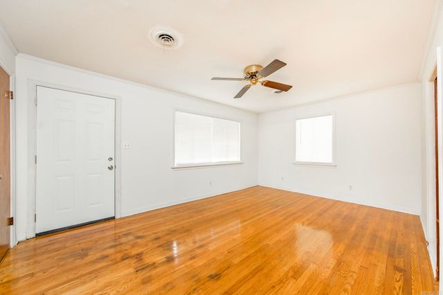 1001 E Homan, England, AR 72046