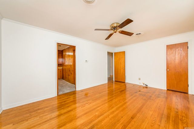 1001 E Homan, England, AR 72046