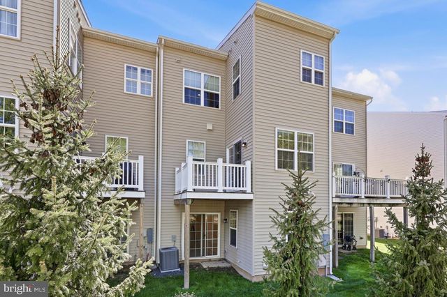2219 EVIN DR, Warrington, PA 18976