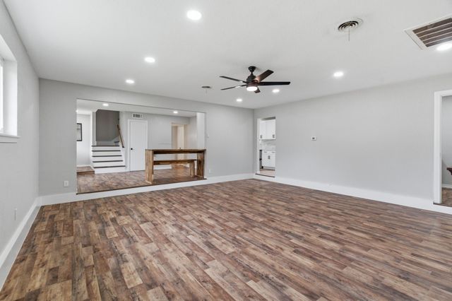 1900 Charleston Drive, Bedford, TX 76022