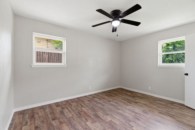 1900 Charleston Drive, Bedford, TX 76022