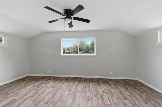 1900 Charleston Drive, Bedford, TX 76022