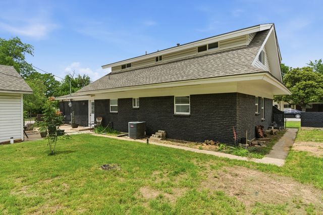 1900 Charleston Drive, Bedford, TX 76022