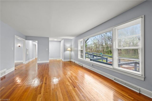 800 Creekside Drive, High Point, NC 27262