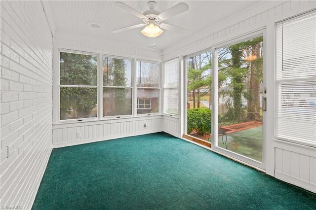 800 Creekside Drive, High Point, NC 27262