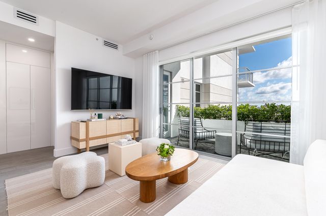 155 E Boca Raton Road 1008, Boca Raton, FL 33432