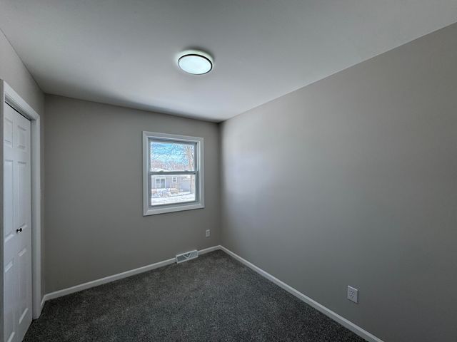 9383 Roosevelt Street, Crown Point, IN 46307