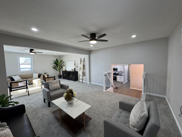 9383 Roosevelt Street, Crown Point, IN 46307