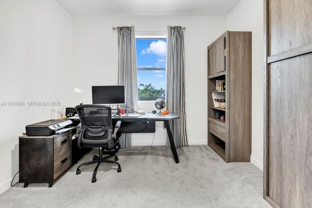 15953 SW 2nd Pl 15953, Pembroke Pines, FL 33027