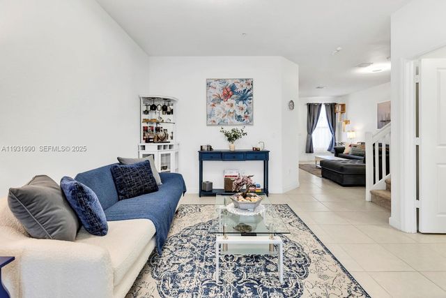 15953 SW 2nd Pl 15953, Pembroke Pines, FL 33027