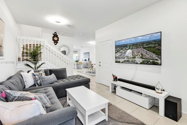 15953 SW 2nd Pl 15953, Pembroke Pines, FL 33027