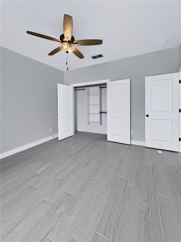 8125 Berenstain Dr, Corpus Christi, TX 78414