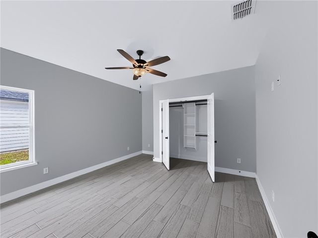 8125 Berenstain Dr, Corpus Christi, TX 78414