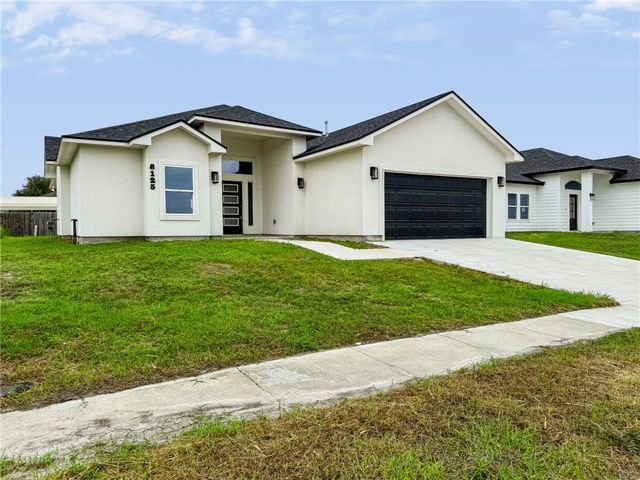 8125 Berenstain Dr, Corpus Christi, TX 78414