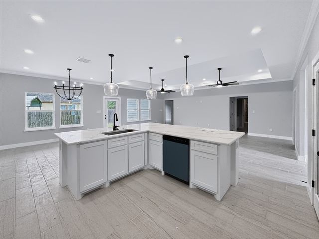 8125 Berenstain Dr, Corpus Christi, TX 78414