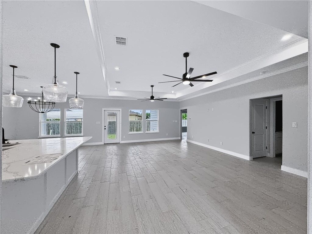 8125 Berenstain Dr, Corpus Christi, TX 78414 — photo 5