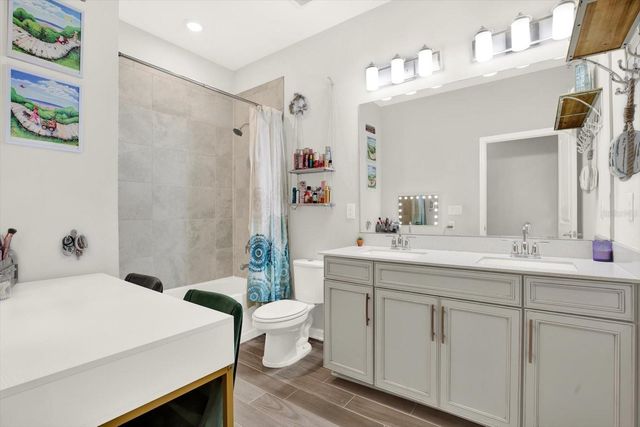 3218 BIG SKY WAY, Bradenton, FL 34211