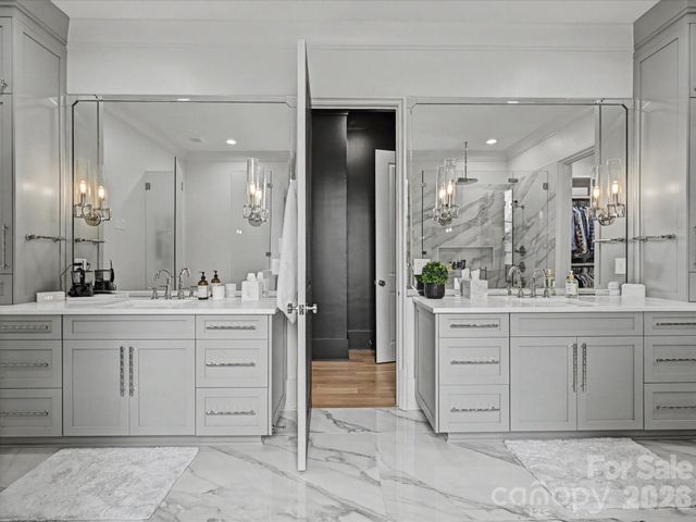 222 Dellwood Avenue, Charlotte, NC 28209