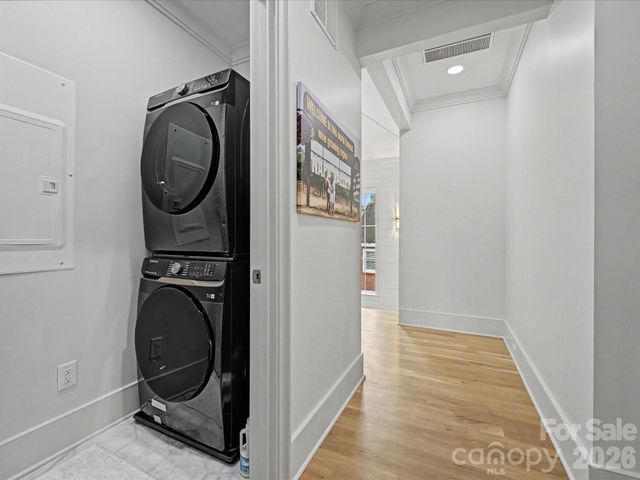 222 Dellwood Avenue, Charlotte, NC 28209