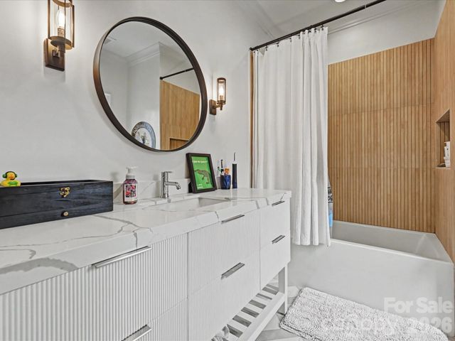 222 Dellwood Avenue, Charlotte, NC 28209