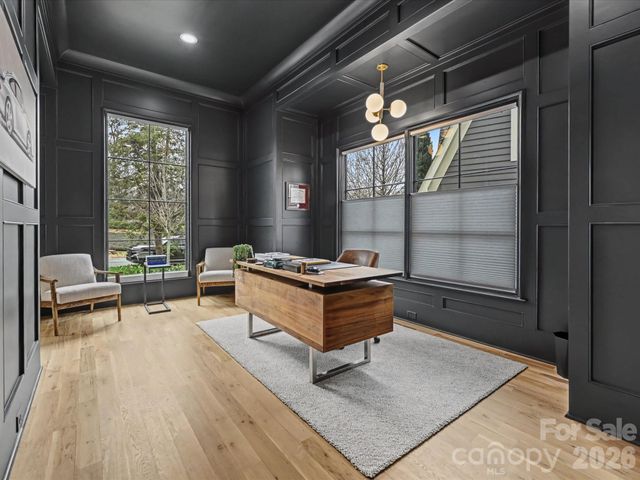 222 Dellwood Avenue, Charlotte, NC 28209