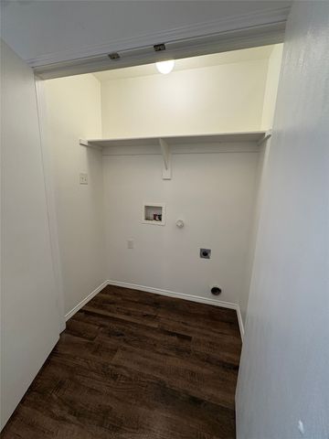 641 Woodard Avenue C, Cleburne, TX 76033