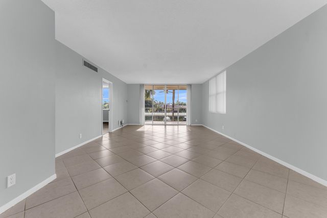 931 Gardenia Drive 269, Delray Beach, FL 33483