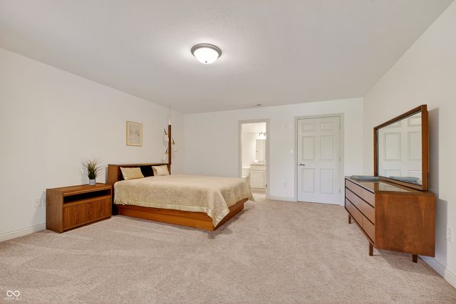 1731 Walnut Trace, Greenfield, IN 46140