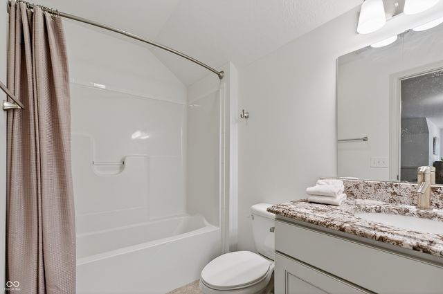 1731 Walnut Trace, Greenfield, IN 46140